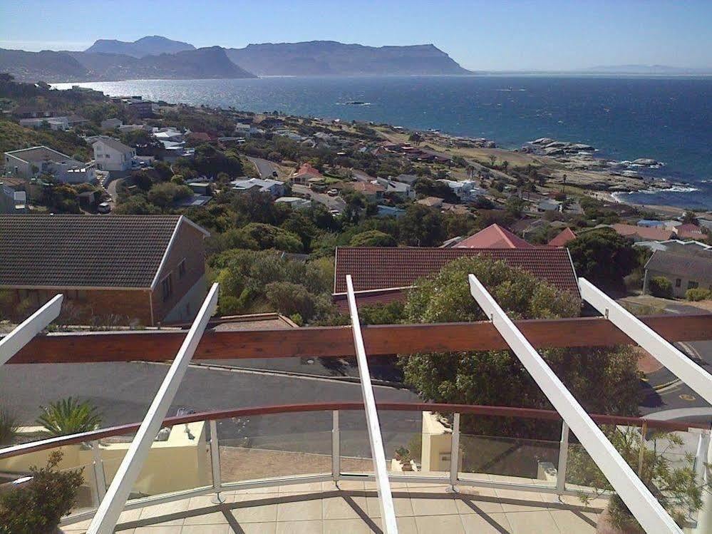 Napthali Lodge Simonʼs Town Exterior foto